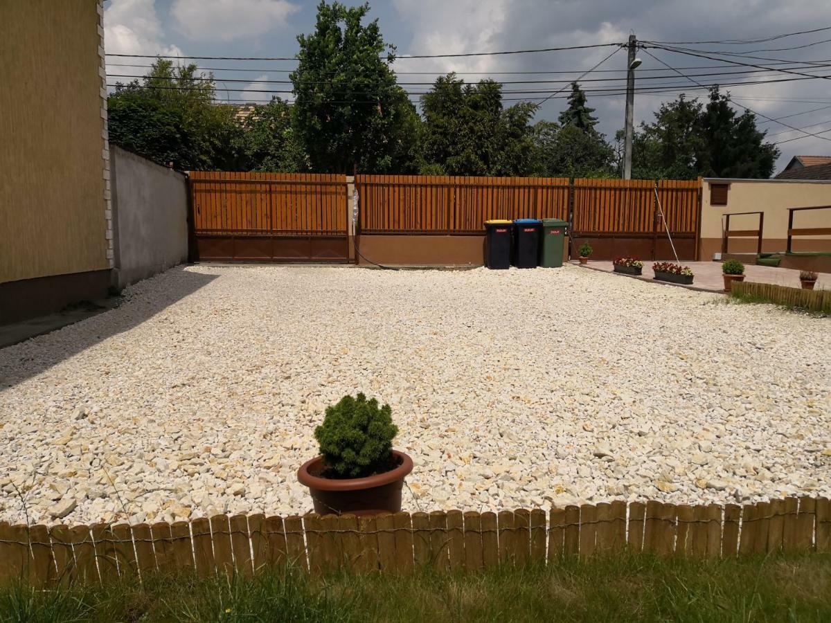 Green Garden Plus Apartman Βουδαπέστη Εξωτερικό φωτογραφία